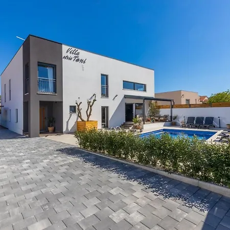 Villa Stric Toni *