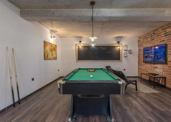 Stric Toni * Pakoštane